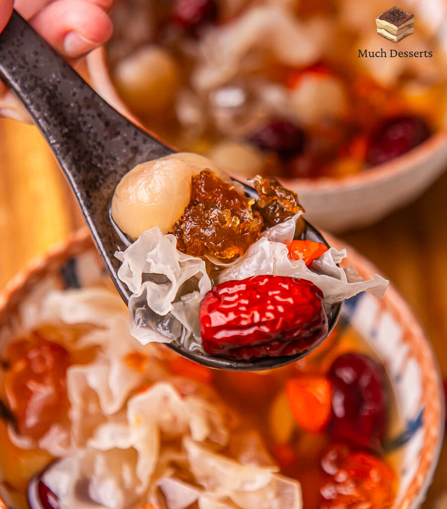 Have you ever tried a peach gum dessert? A magic ingredient, Chinese sweet soup rich in plant-based collagen, goji berries, and red dates.